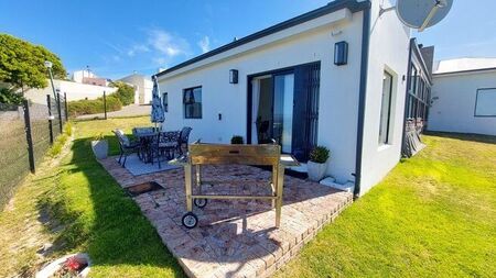 1 Bedroom flat to rent in Vermont, Hermanus