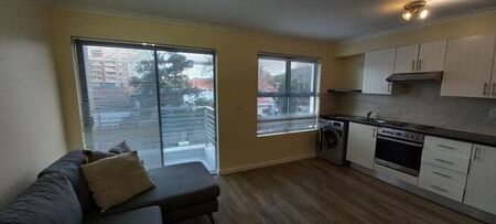 1 Bedroom apartment to rent in Rondebosch, Cape Town