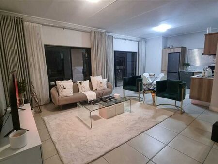2 Bedroom Apartment in Linbro Park
