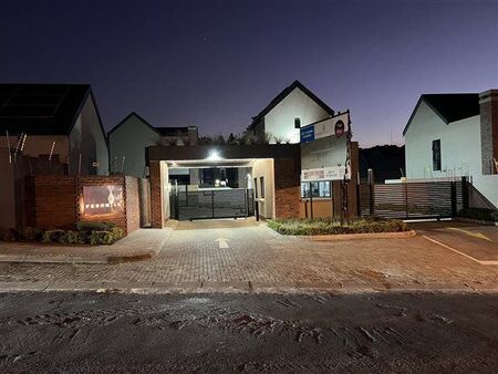 4 Bedroom Townhouse in Bryanston
