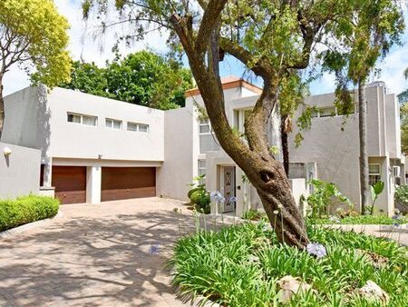4 Bedroom Apartment in Sandown