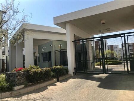 2 Bedroom Apartment in Ferndale