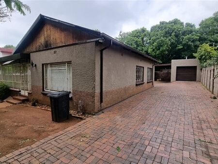 3 Bedroom House in Westdene