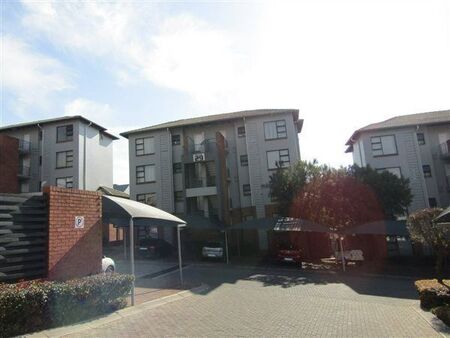 2 Bedroom Townhouse in Oakdene