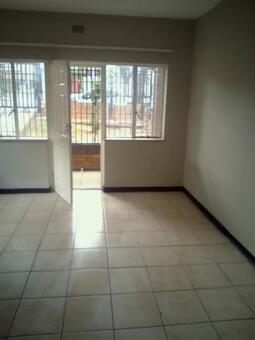 1 Bedroom Apartment in Rosettenville