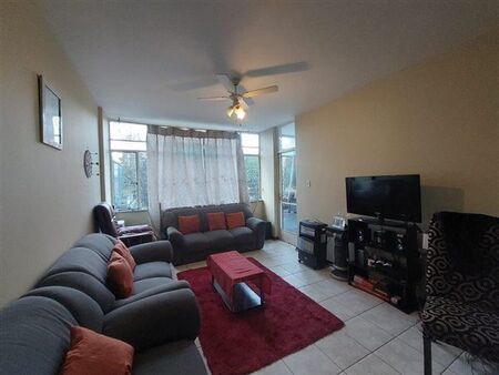 2 Bedroom Apartment in Kew