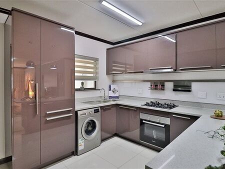 3 Bedroom Apartment in Broadacres