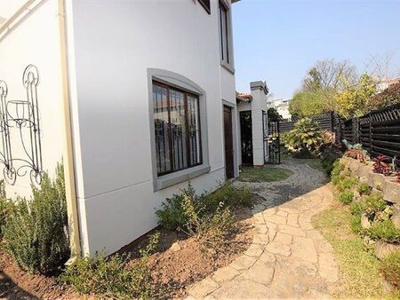 3 Bedroom Townhouse in Paulshof