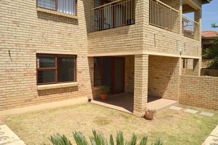 2 Bedroom Apartment in Fourways