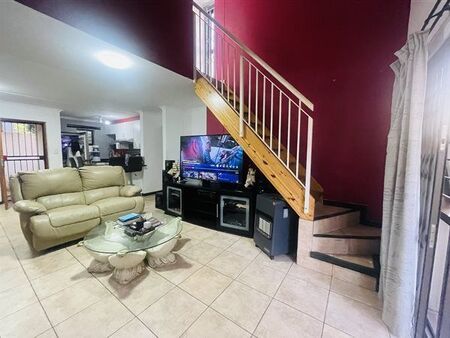 3 Bedroom Duplex in Sunninghill
