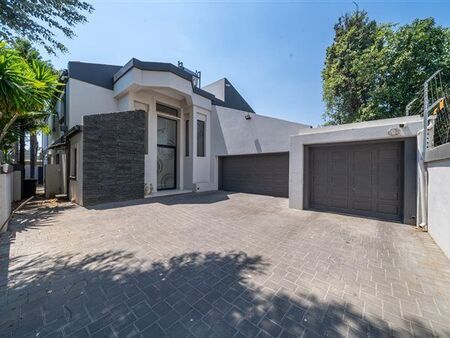 3 Bedroom House in Bedfordview