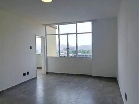 1.5 Bedroom Apartment in Bedford Gardens