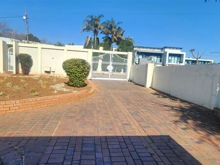 1 Bedroom Apartment in Bedfordview