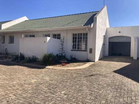 3 Bedroom House in Bergsig