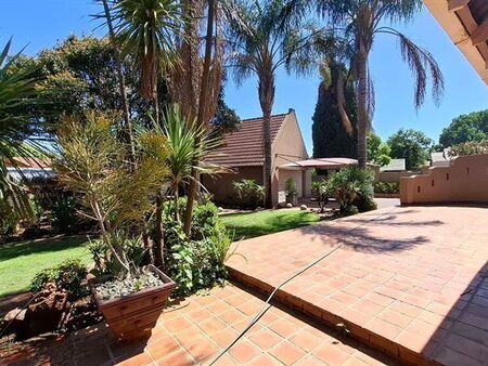 4 Bedroom House in Glen Marais
