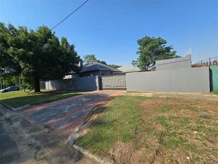 6 Bedroom House in Benoni West
