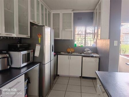 3 Bedroom Apartment in Brackenhurst