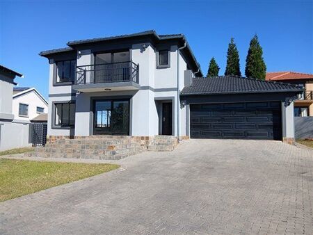 3 Bedroom House in Thatchfield