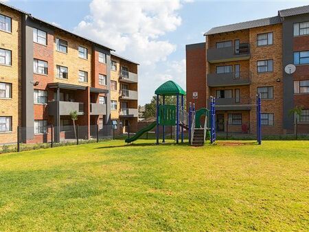 2 Bedroom Apartment in Heuweloord