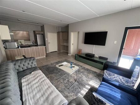 2 Bedroom Apartment in Die Hoewes
