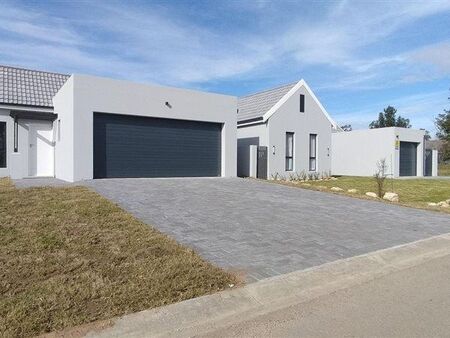 2 Bedroom House in Wedgewood Golf Estate