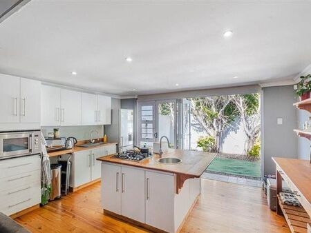 2 Bedroom House in Richmond Hill