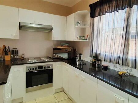 2 Bedroom Townhouse in Sherwood and surrounds