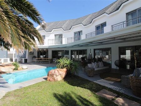 6 Bedroom House in St Francis Bay Canals