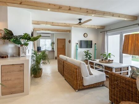 3 Bedroom Apartment in Shakas Rock