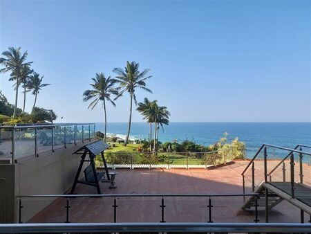 3 Bedroom Apartment in Sheffield Beach