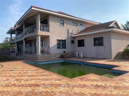 3 Bedroom Apartment in Tinley Manor