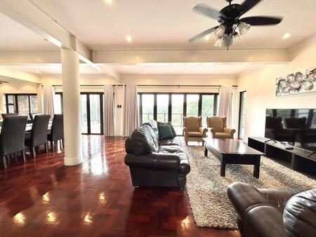 5 Bedroom House in Zimbali Estate