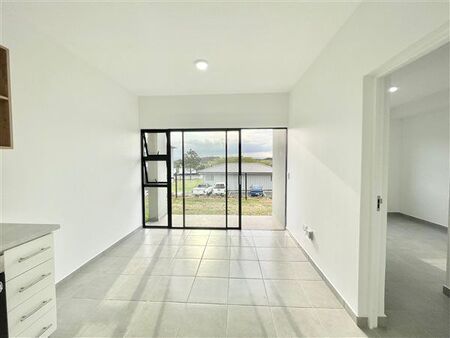 2 Bedroom Apartment in Sheffield Beach