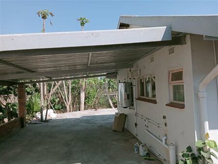 2 Bedroom House in Ottawa