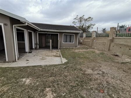 1 Bedroom Garden Cottage in Ottawa