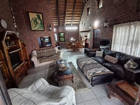 3 Bedroom House in Tinley Manor