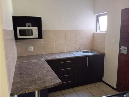 2 Bedroom Apartment in Ruimsig