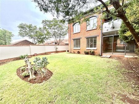 2 Bedroom Apartment in Mooikloof Ridge