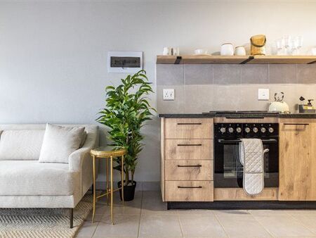 2 Bedroom Apartment in Equestria