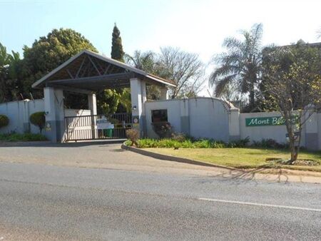 2 Bedroom Apartment in Rietvalleirand