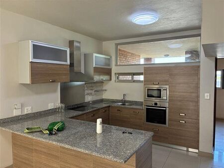 2 Bedroom Apartment in Waterkloof Ridge