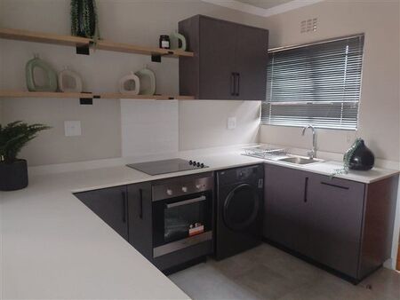 2 Bedroom Apartment in Sinoville