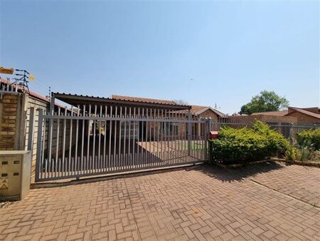 1 Bedroom Apartment in Doornpoort