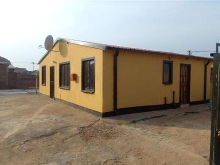 3 Bedroom House in Protea Glen