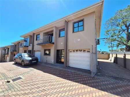 4 Bedroom Apartment in Overport