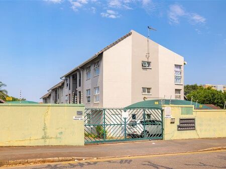 2 Bedroom Apartment in Essenwood