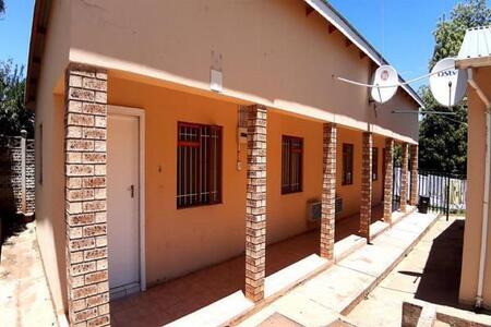 1 Bedroom Apartment in Kokstad