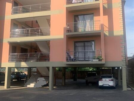 3 Bedroom Apartment in Verulam Central