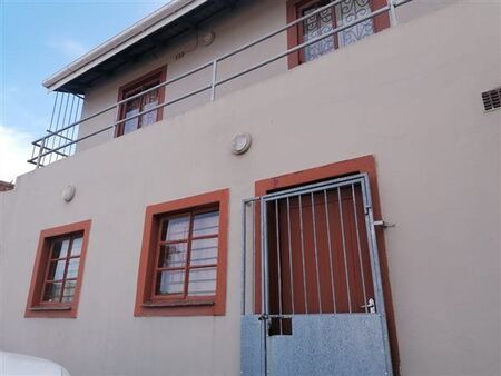 1 Bedroom House in Trenance Park