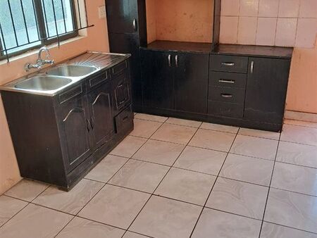 3 Bedroom Apartment in Lotusville